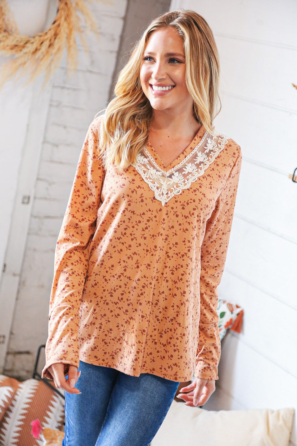 Rib Floral V Neck Lace Panel Top