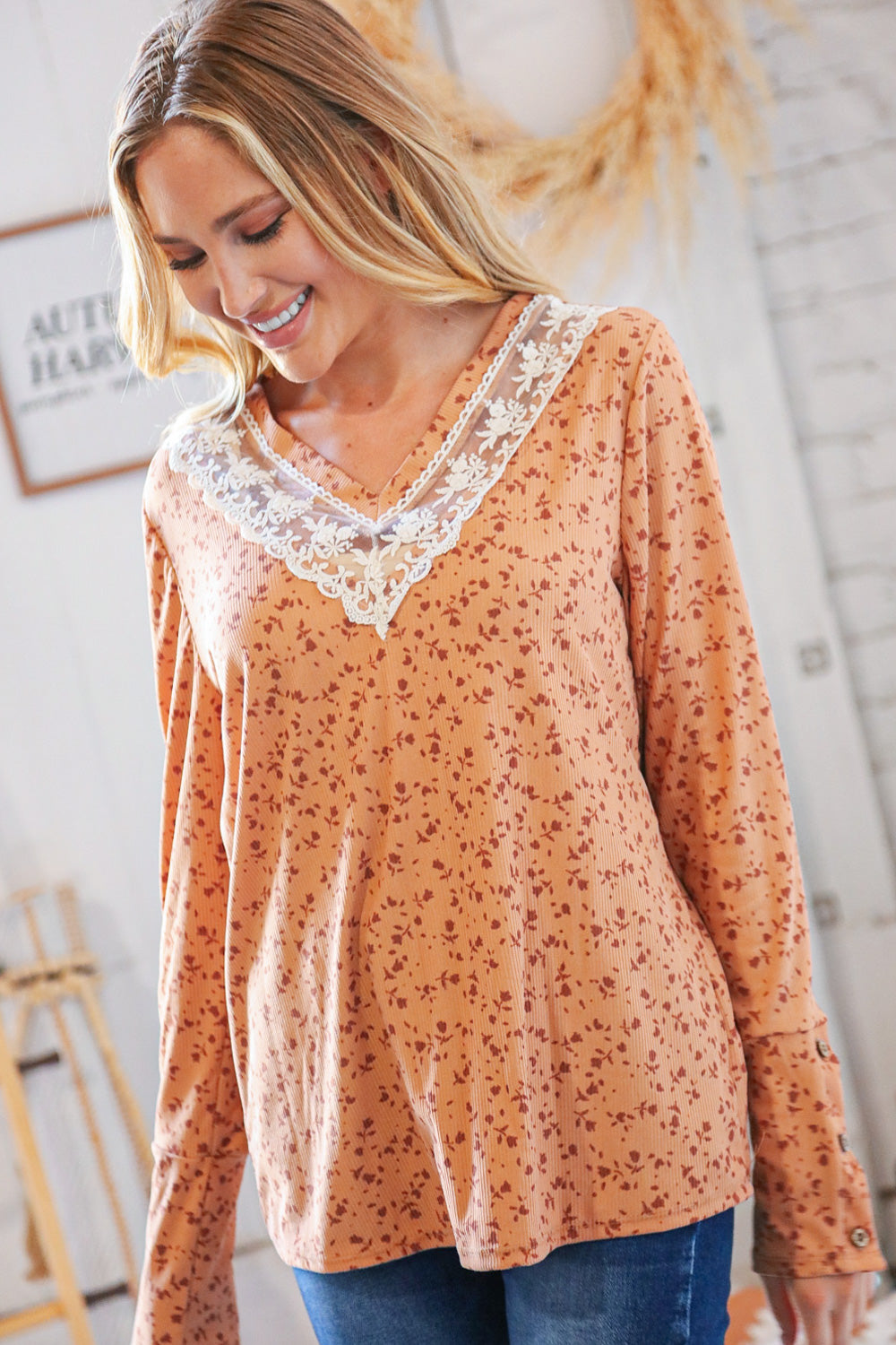 Rib Floral V Neck Lace Panel Top